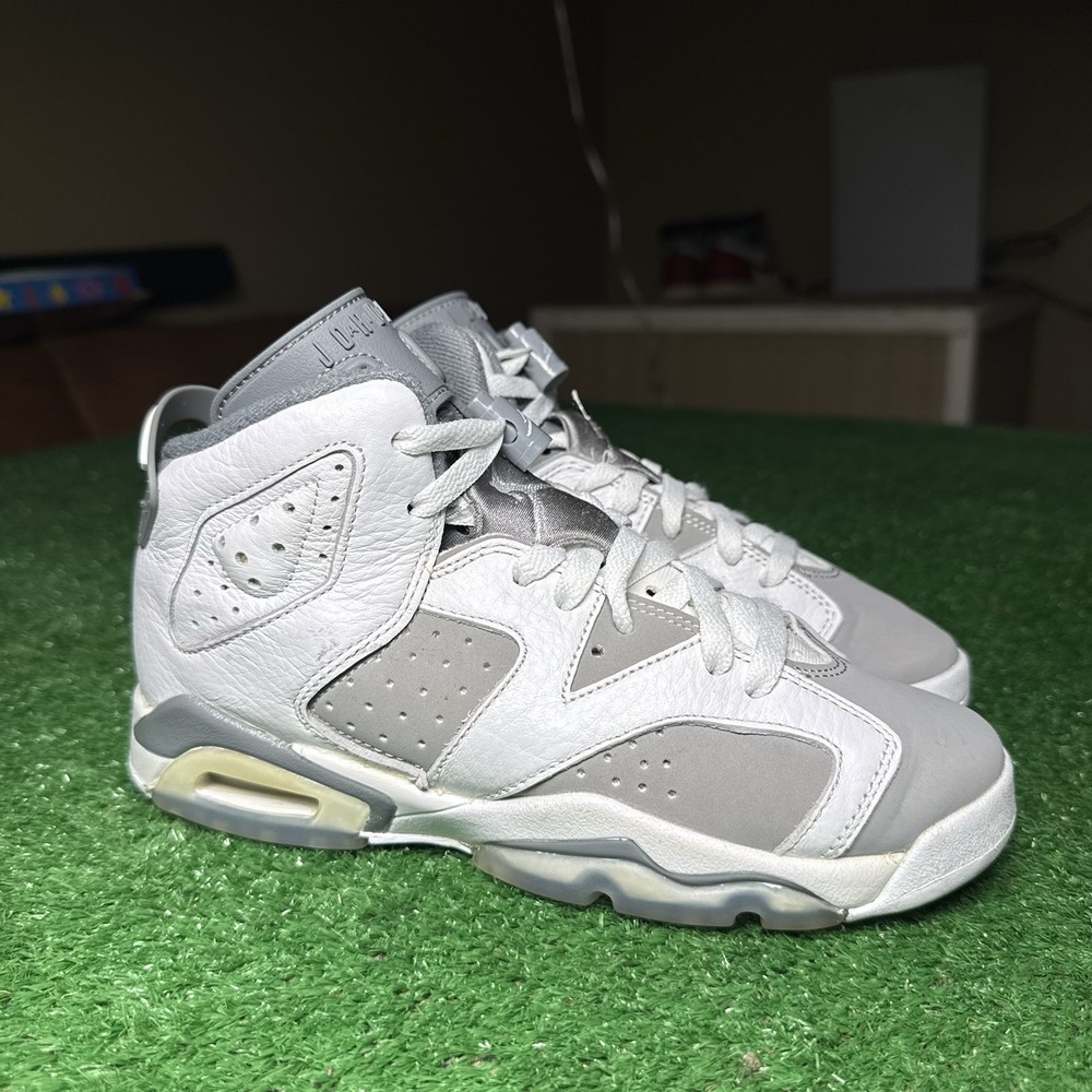 Nike Air Jordan 6 Retro Cool Grey 384665-100 Gradeschool Kids Size 4Y Sneaker